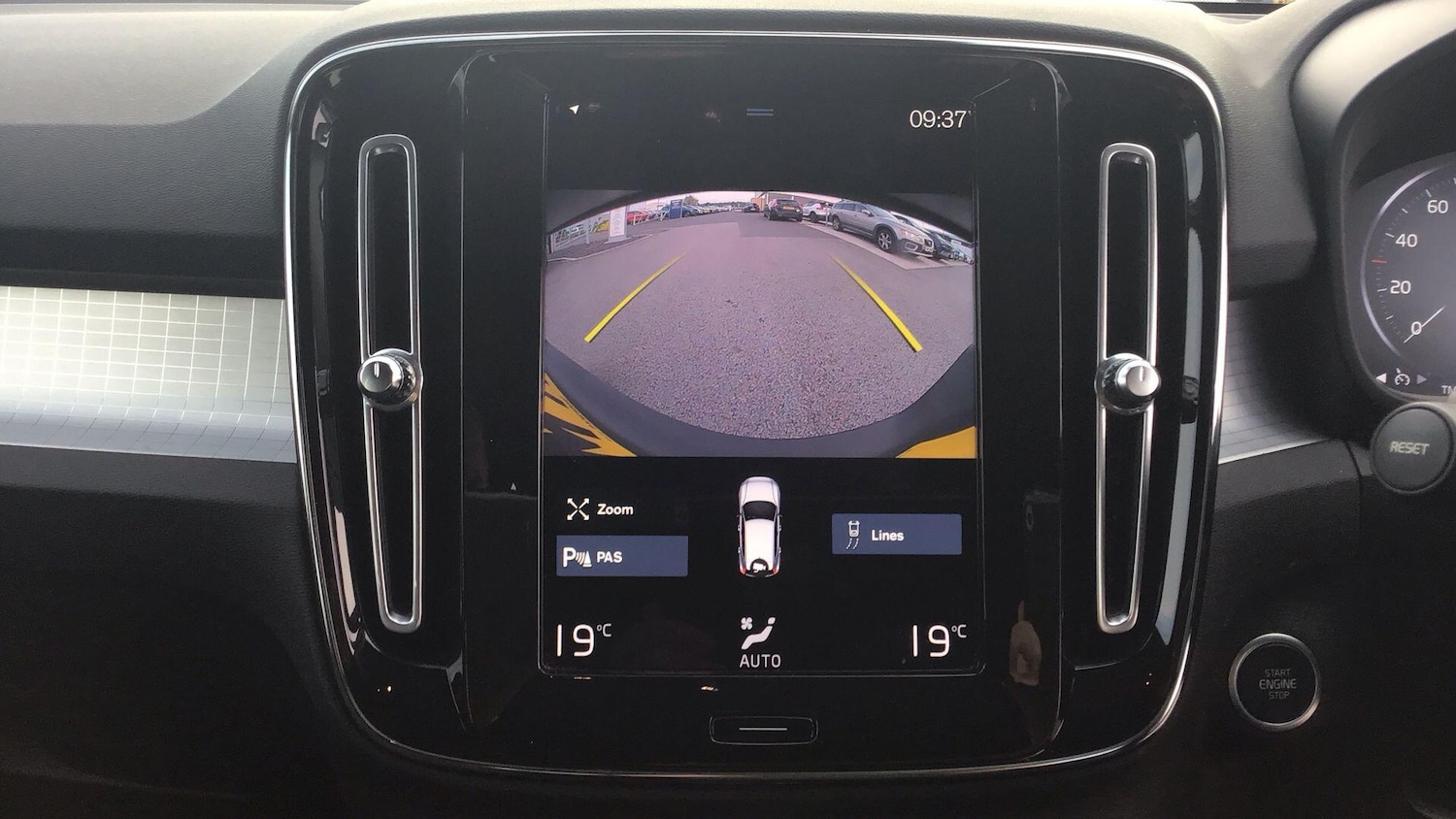 Used Volvo XC40 2021 for sale - 76398569: Photo 18