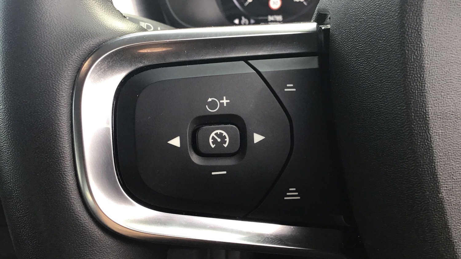 Used Volvo XC40 2021 for sale - 76398569: Photo 20