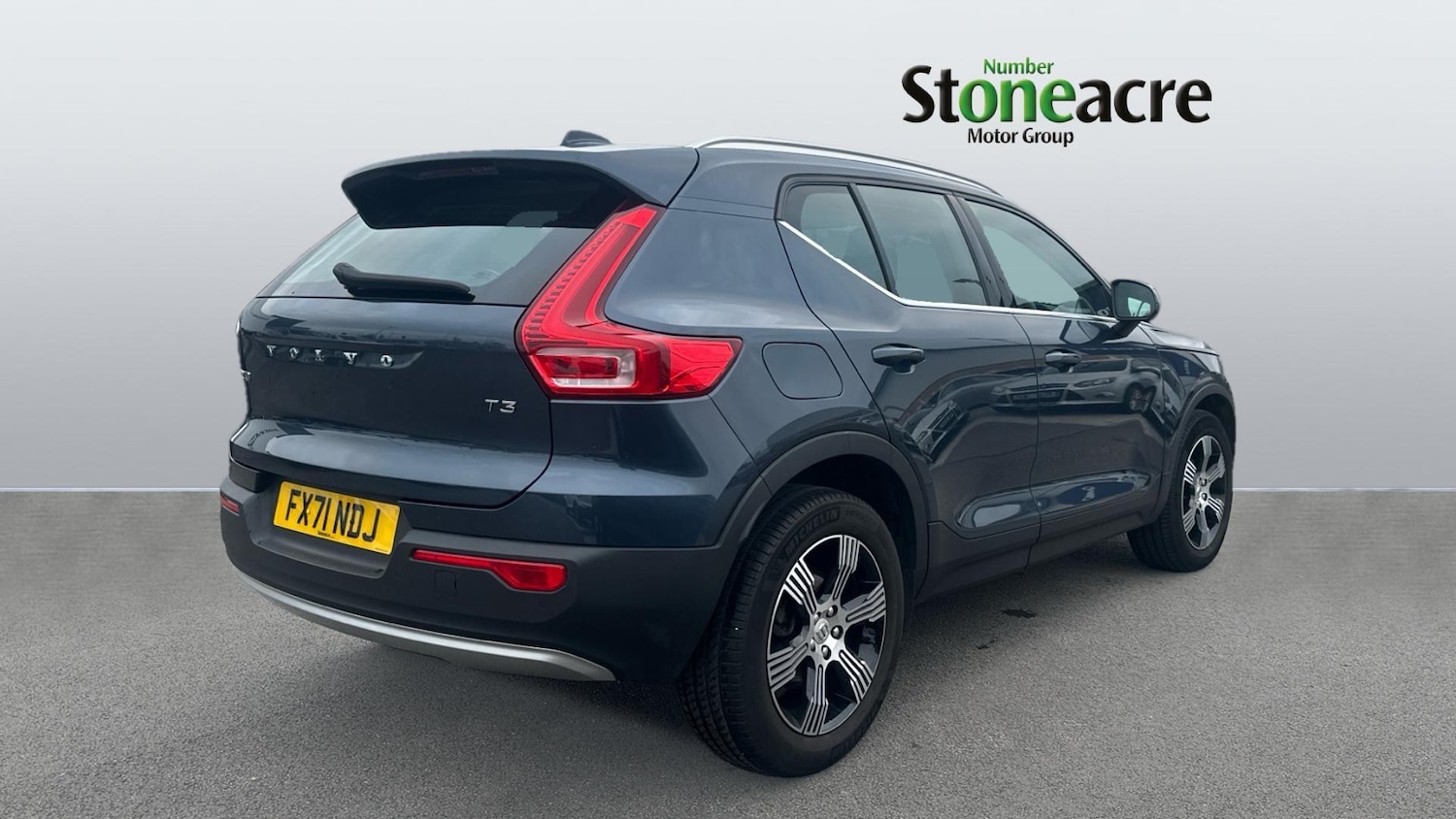 Used Volvo XC40 2021 for sale - 76671657: Photo 2