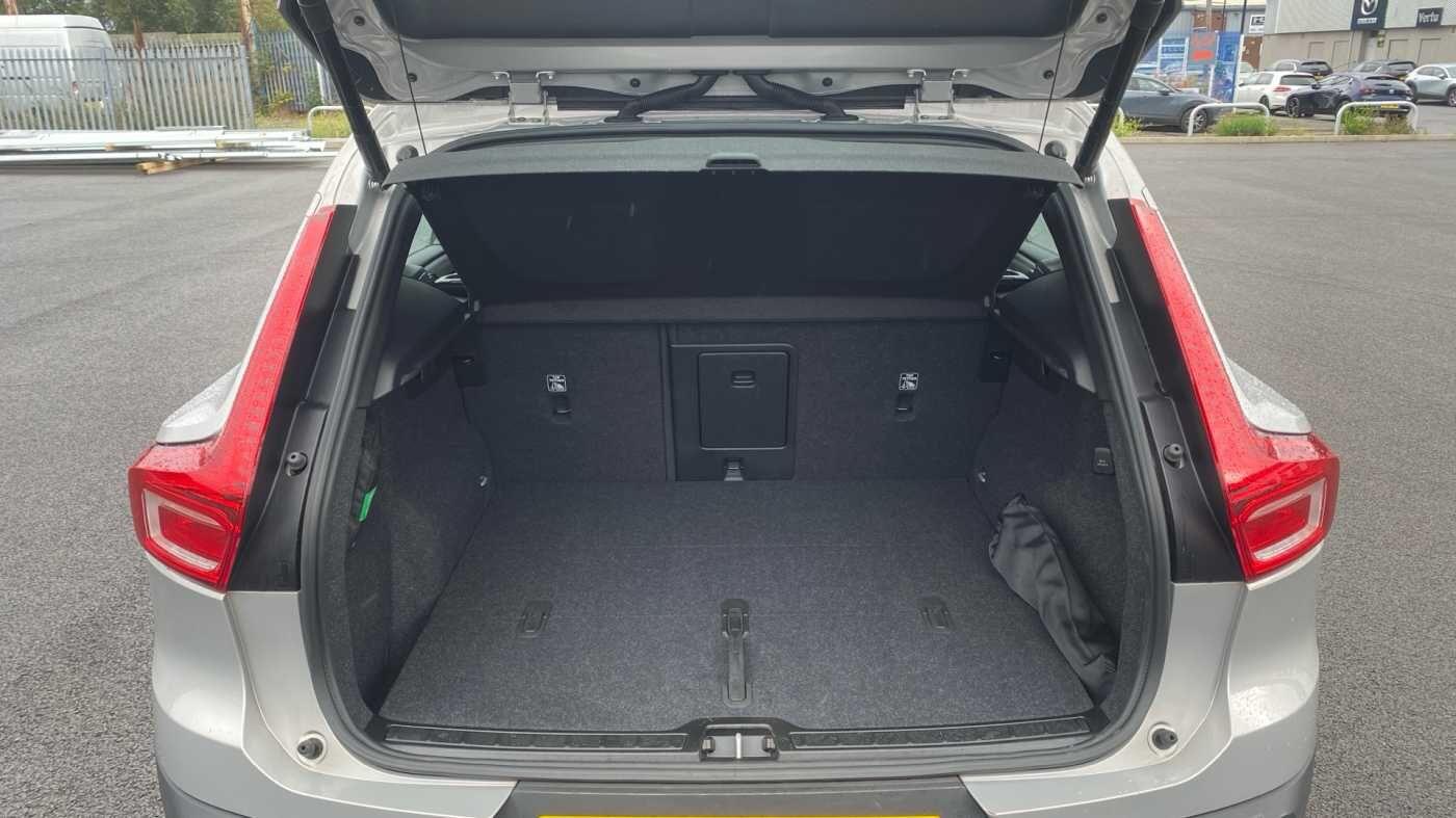 Used Volvo XC40 2023 for sale - 78072263: Photo 37