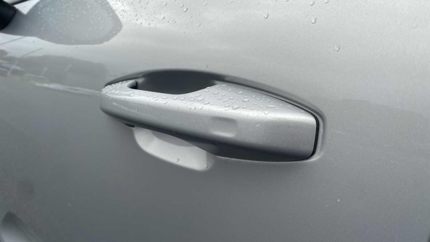 Used Volvo XC40 2023 for sale - 78072263: Photo 39