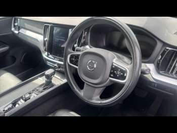 Used Volvo V60 2020 for sale - 75040611: Photo