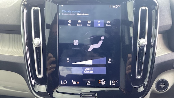 Used Volvo XC40 2019 for sale - 76260457: Photo 35