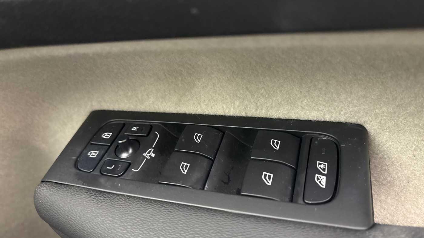 Used Volvo XC40 2024 for sale - 76997095: Photo 17