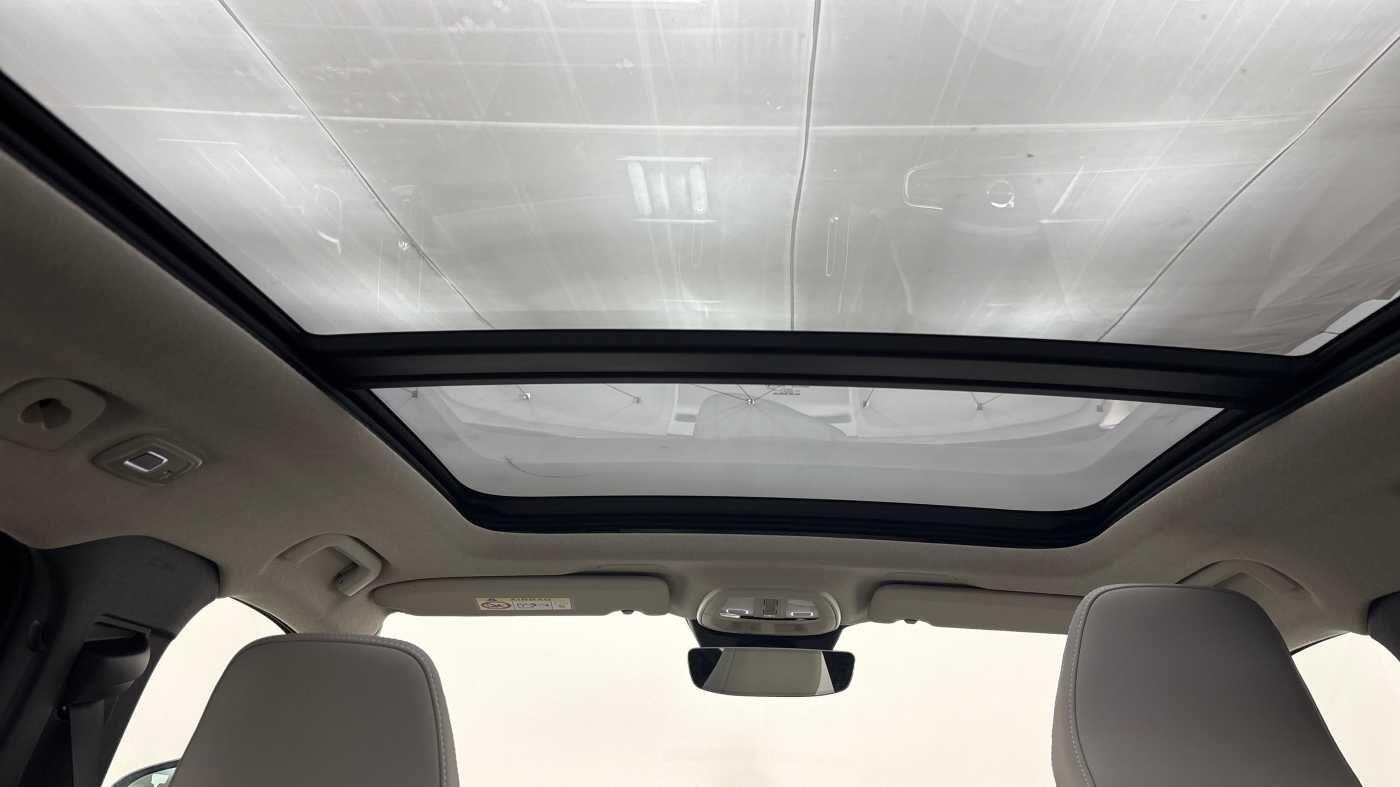 Used Volvo XC40 2024 for sale - 76997095: Photo 37