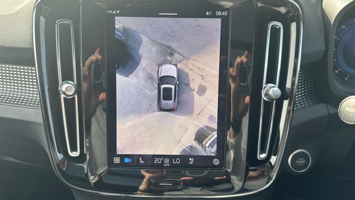 Vehicle 28