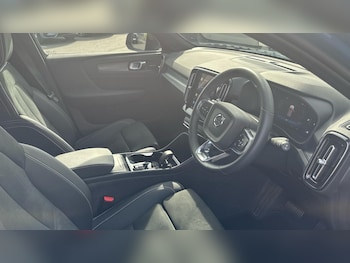 Used Volvo XC40 2024 for sale - 75563158: Photo