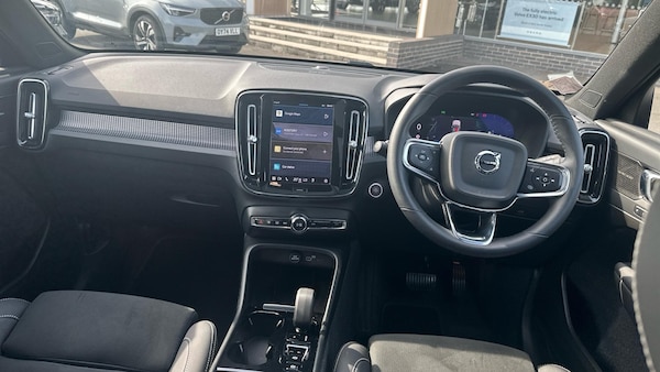 Used Volvo XC40 2024 for sale - 75563158: Photo 5