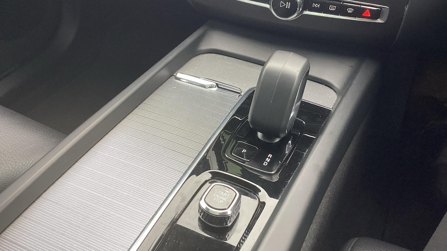 Used Volvo XC60 2023 for sale - 76456789: Photo 24