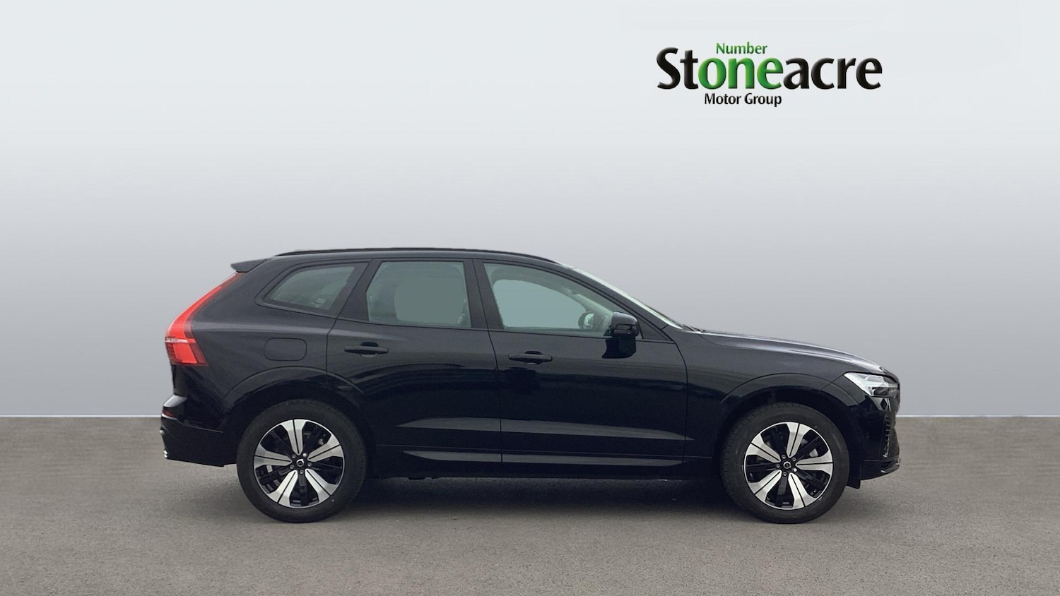 Used Volvo XC60 2023 for sale - 76456789: Photo 3