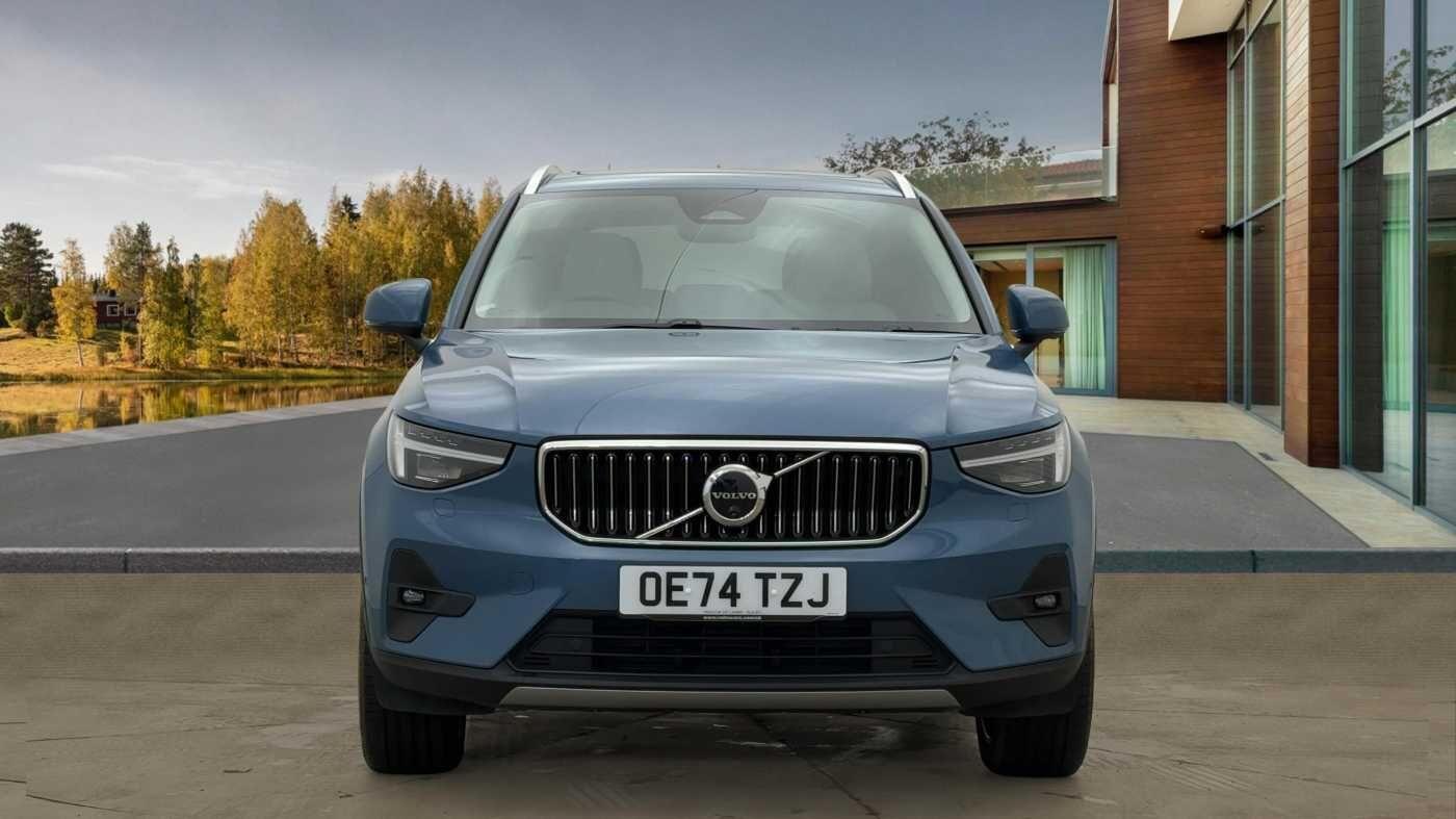Used Volvo XC40 2024 for sale - 77090988: Photo 2