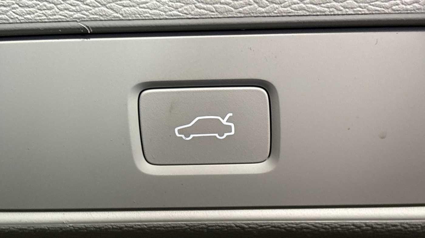 Used Volvo XC40 2024 for sale - 77090988: Photo 20