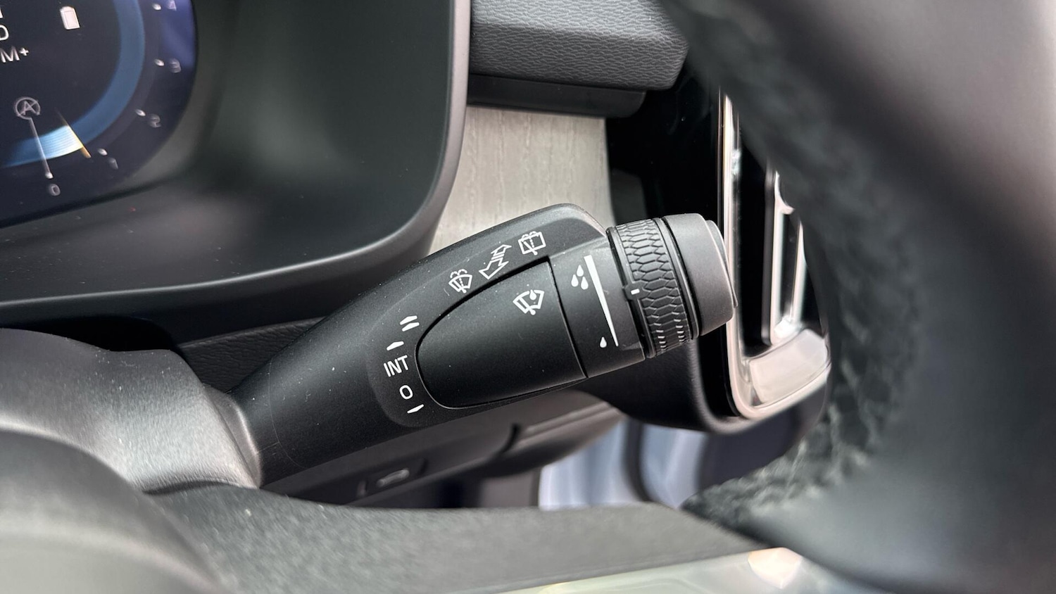 Used Volvo XC40 2025 for sale - 77395747: Photo 19