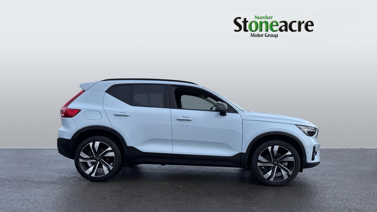 Used Volvo XC40 2025 for sale - 77395747: Photo 3