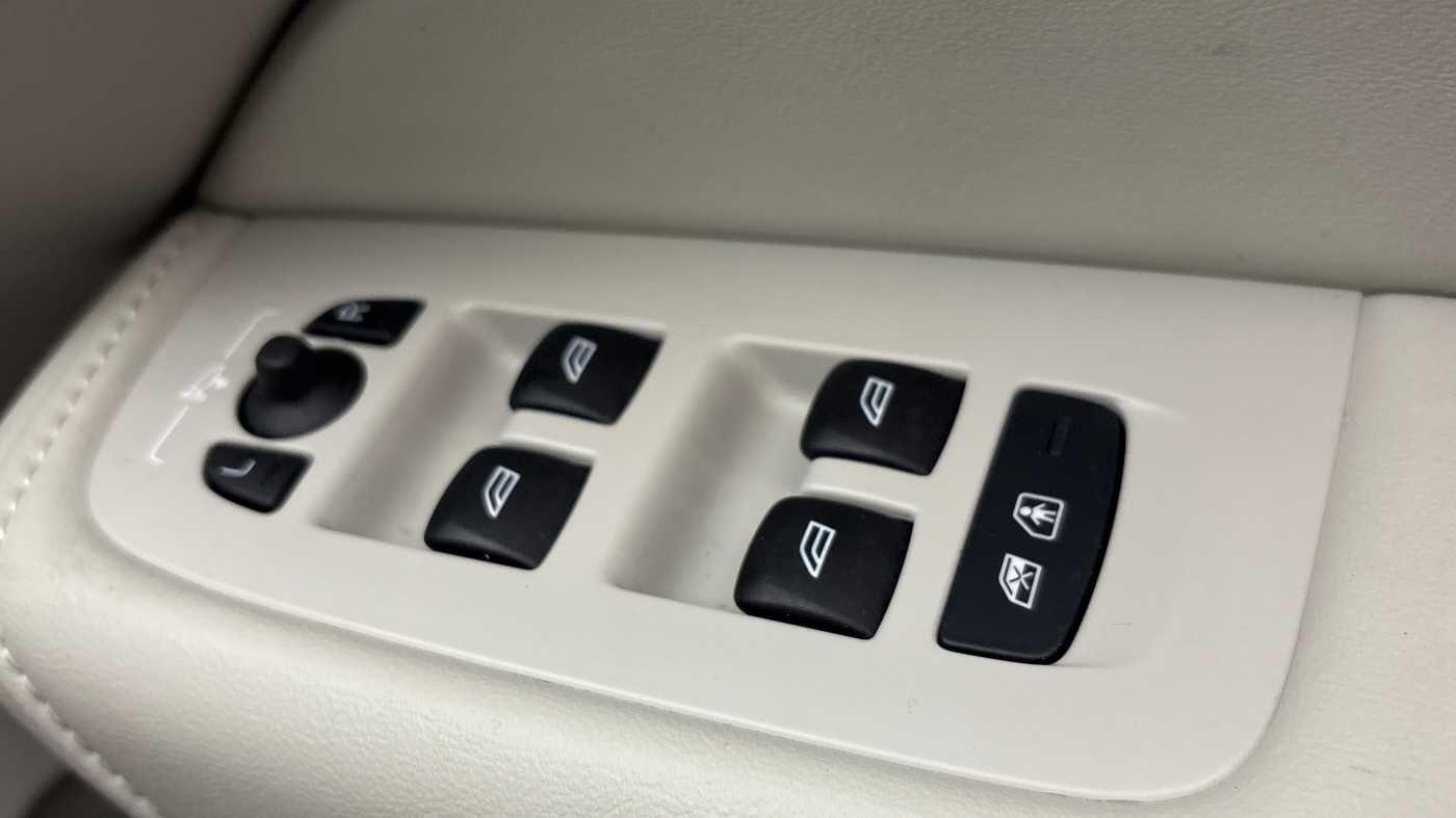 Used Volvo XC60 2025 for sale - 76619727: Photo 17