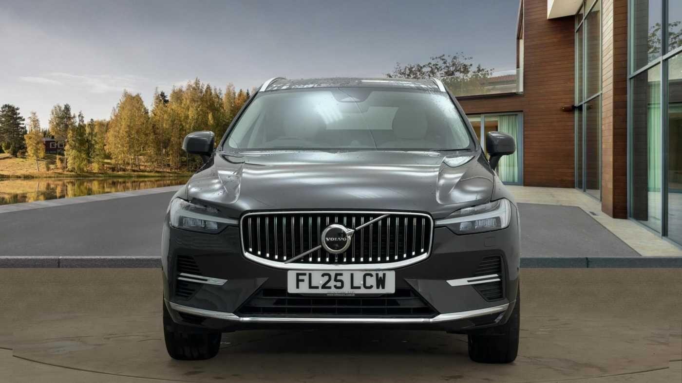 Used Volvo XC60 2025 for sale - 76619727: Photo 2
