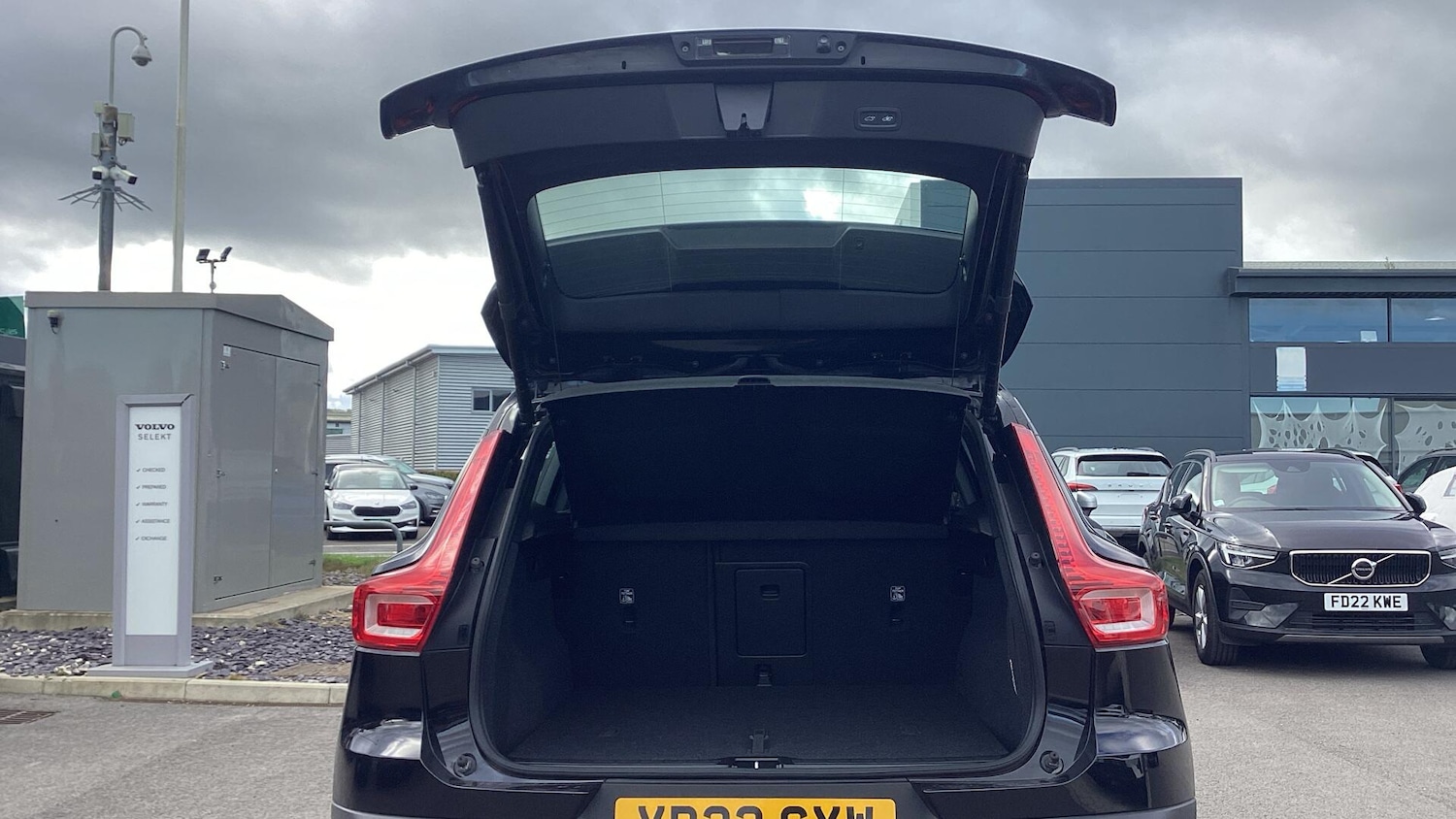 Used Volvo XC40 2023 for sale - 76397893: Photo 13