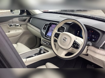 Used Volvo XC90 2022 for sale - 76327008: Photo