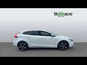 Used Volvo V40 2018 for sale - 75110275: Photo