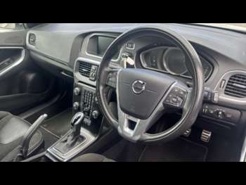 Used Volvo V40 2018 for sale - 75110275: Photo
