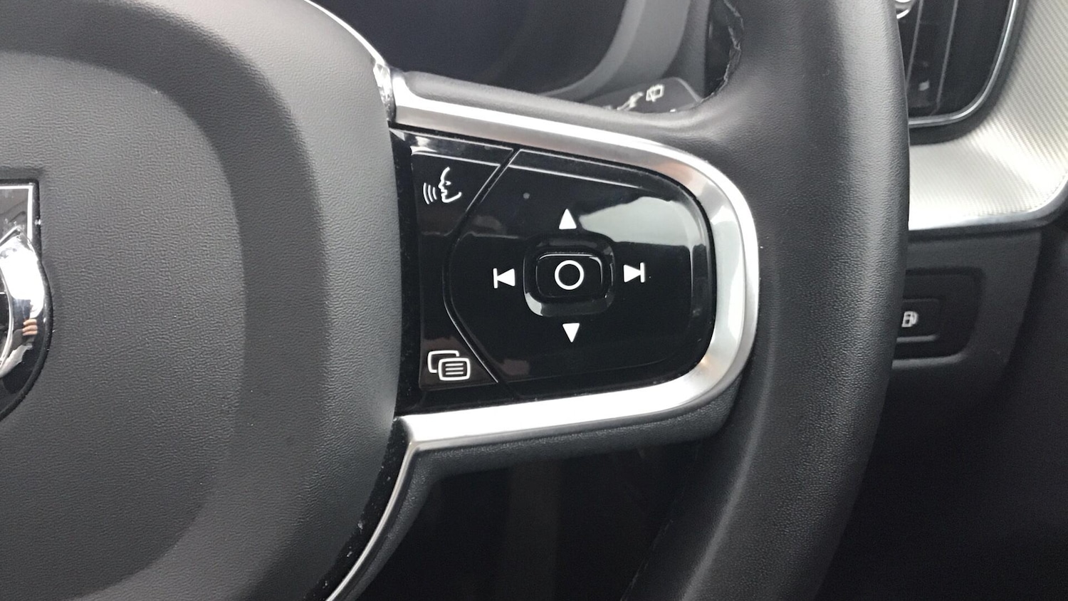 Used Volvo XC60 2023 for sale - 76399196: Photo 20