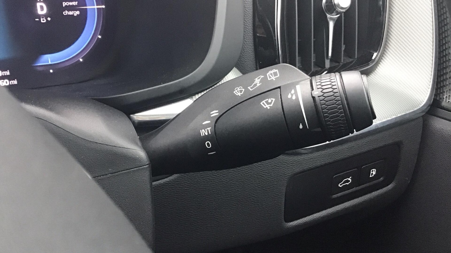 Used Volvo XC60 2023 for sale - 76399196: Photo 21