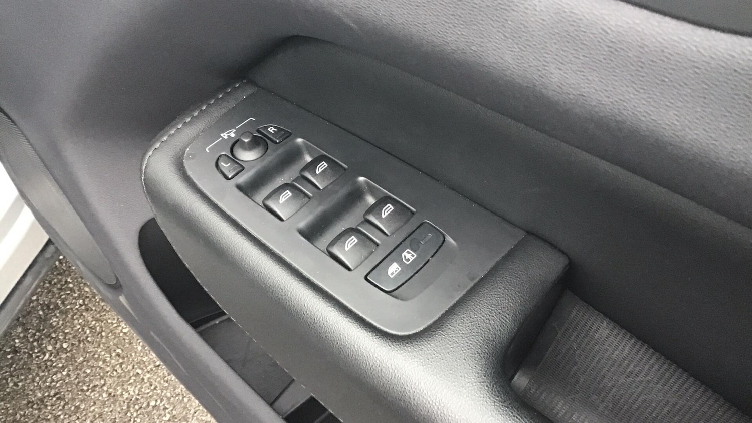 Used Volvo XC60 2023 for sale - 76399196: Photo 22