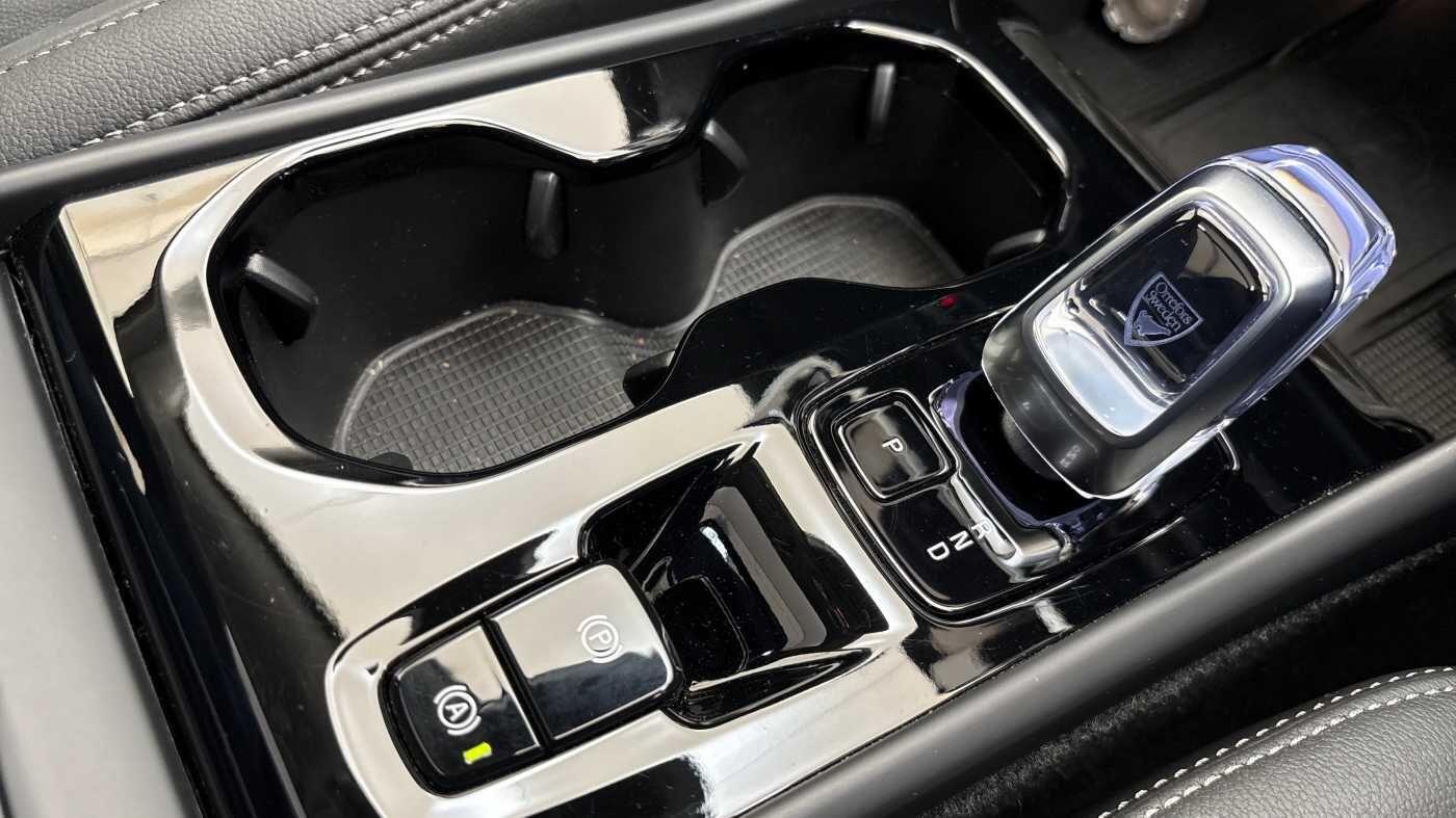 Used Volvo XC40 for sale - 77242409: Photo 11