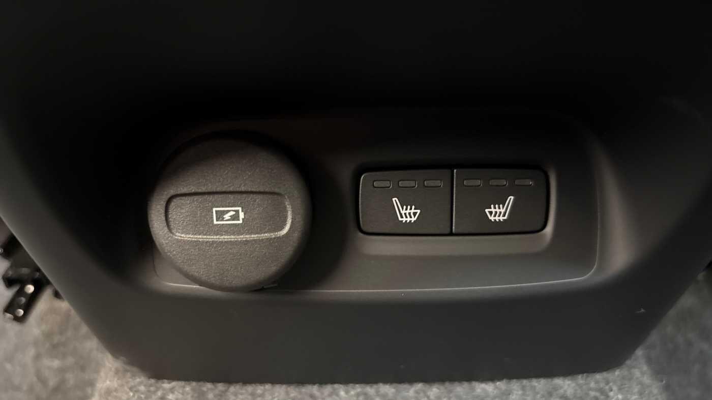 Used Volvo XC40 for sale - 77242409: Photo 15