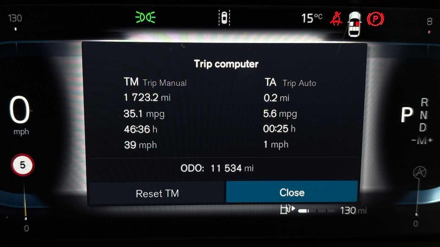 Used Volvo XC40 for sale - 77242409: Photo 28