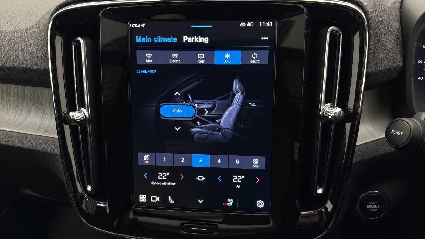 Used Volvo XC40 for sale - 77242409: Photo 34