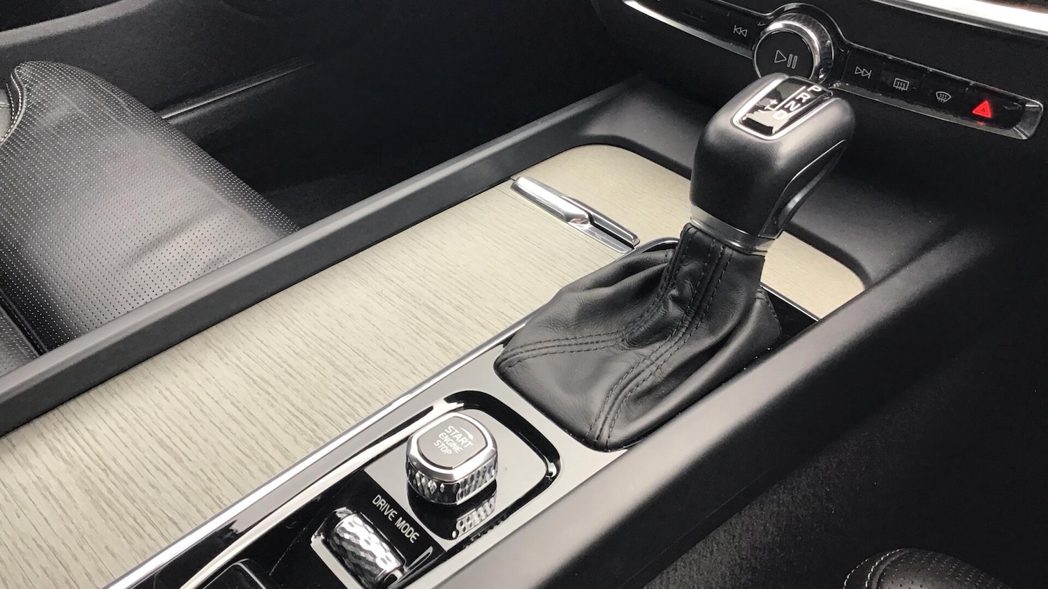 Used Volvo V60 2020 for sale - 77839725: Photo 25