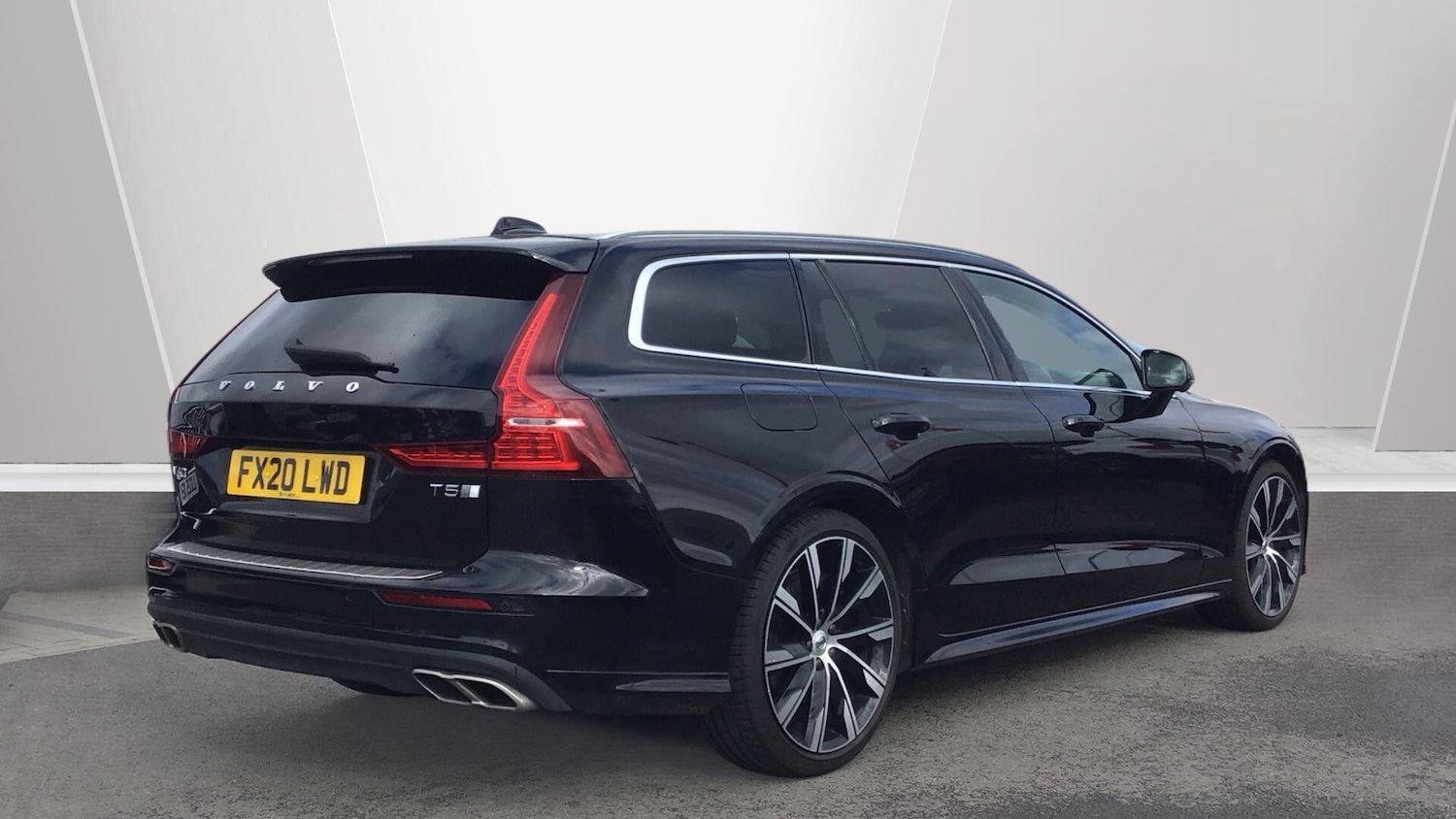 Used Volvo V60 2020 for sale - 77839725: Photo 5