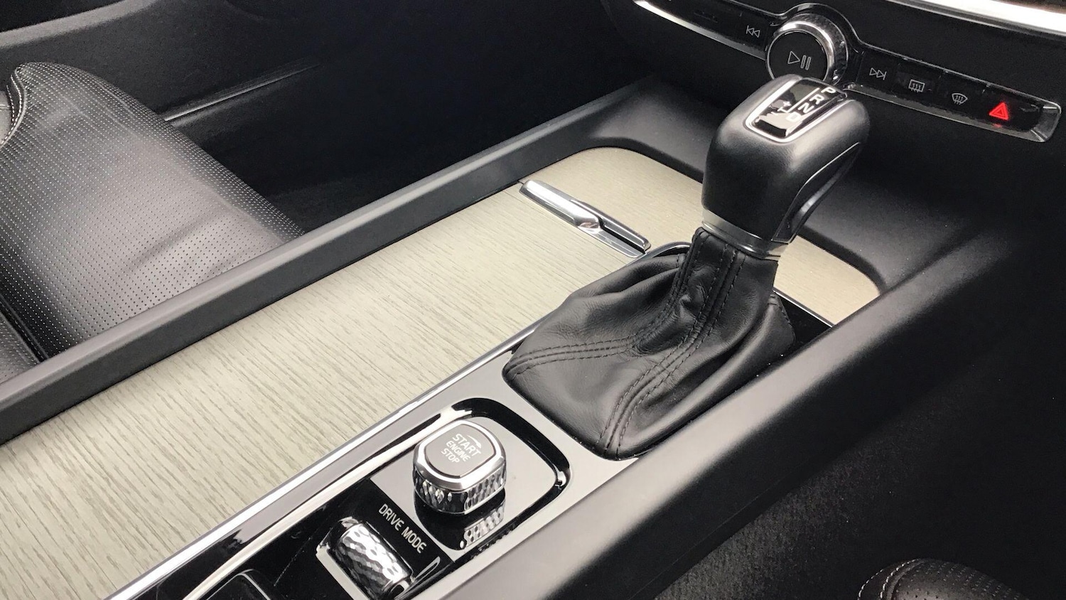 Used Volvo V60 2020 for sale - 77839725: Photo 6