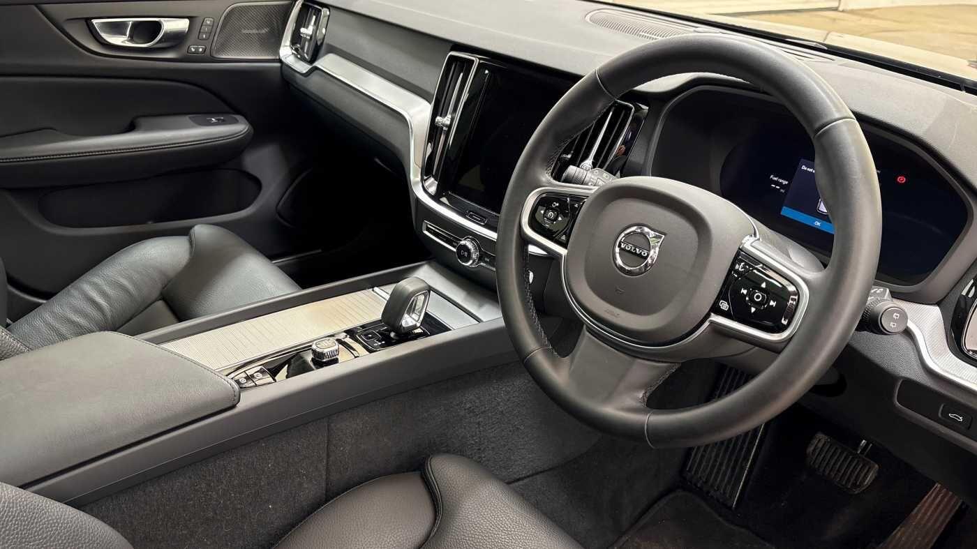 Used Volvo V60 2024 for sale - 76671254: Photo 10