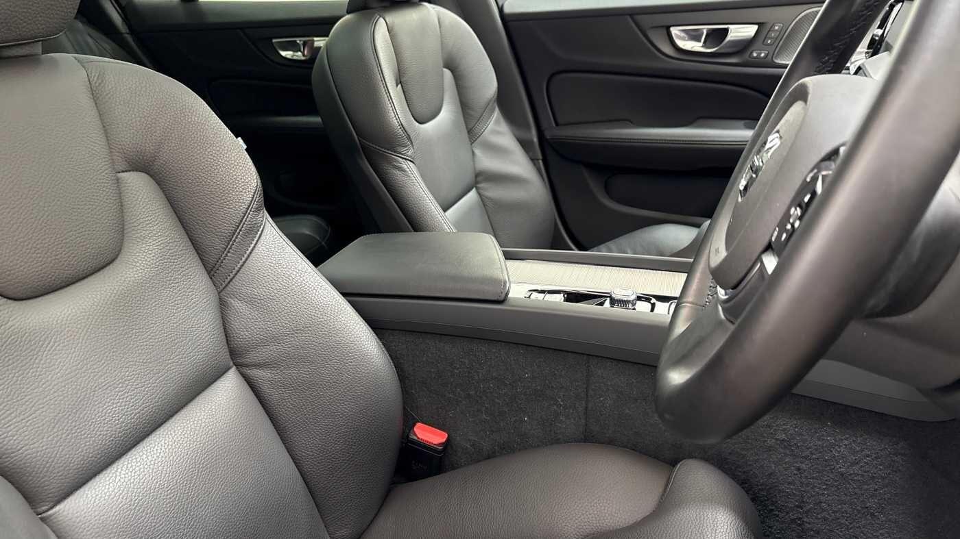 Used Volvo V60 2024 for sale - 76671254: Photo 13