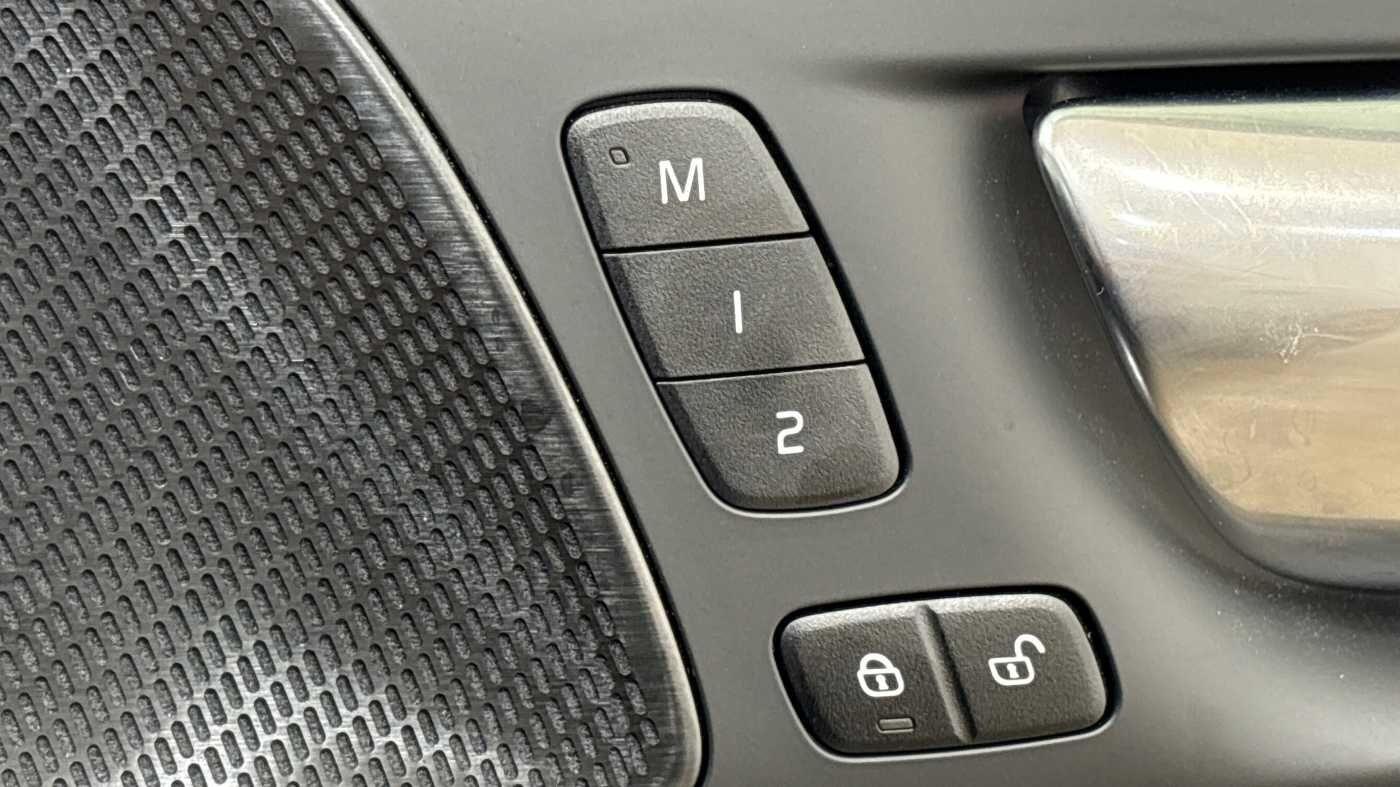 Used Volvo V60 2024 for sale - 76671254: Photo 17