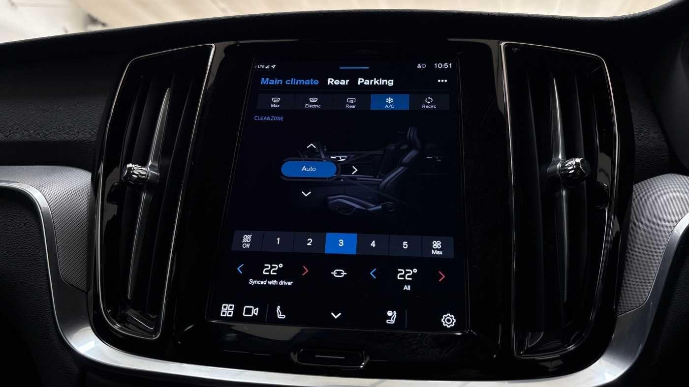 Used Volvo V60 2024 for sale - 76671254: Photo 29