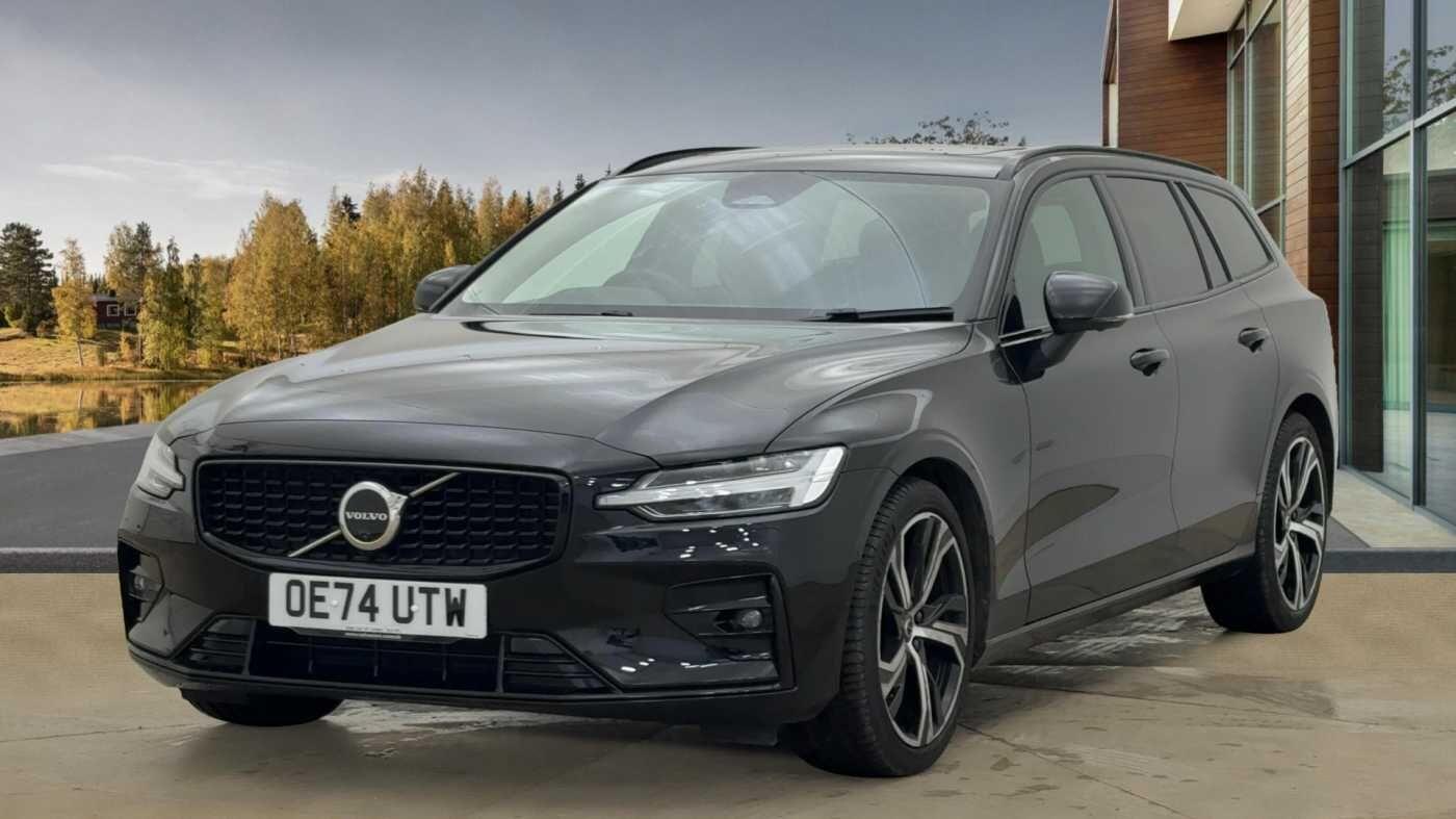 Used Volvo V60 2024 for sale - 76671254: Photo 3