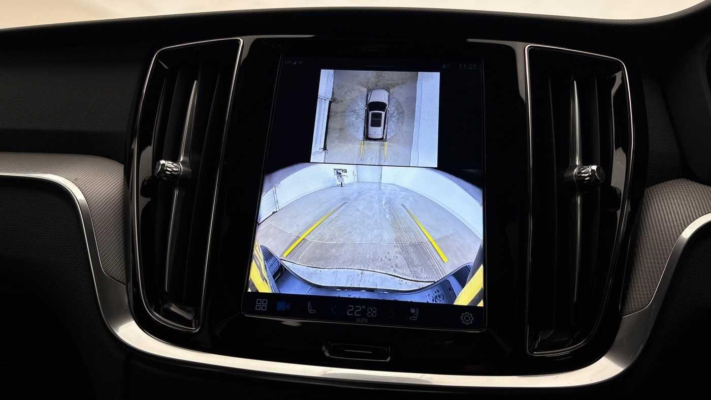 Used Volvo V60 2024 for sale - 76671254: Photo 32