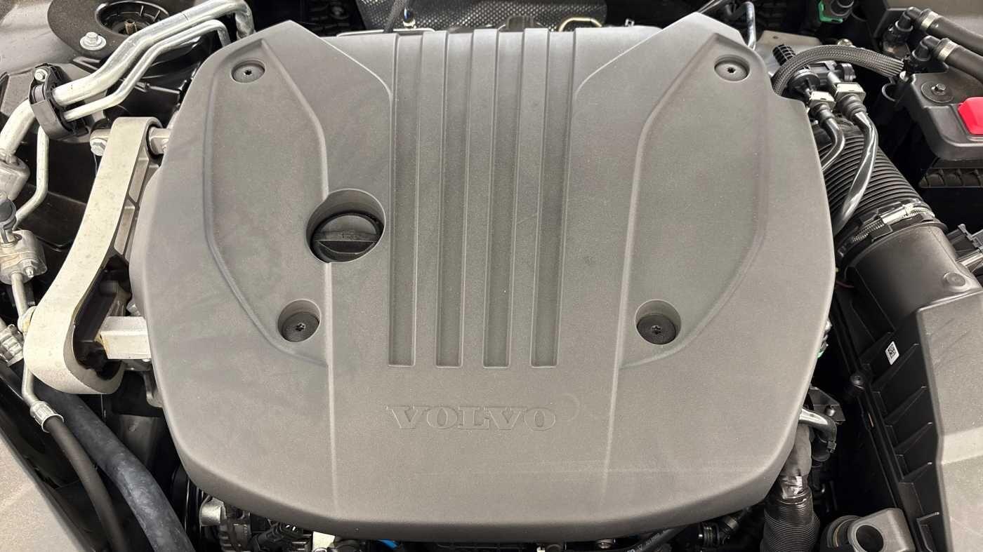 Used Volvo V60 2024 for sale - 76671254: Photo 42