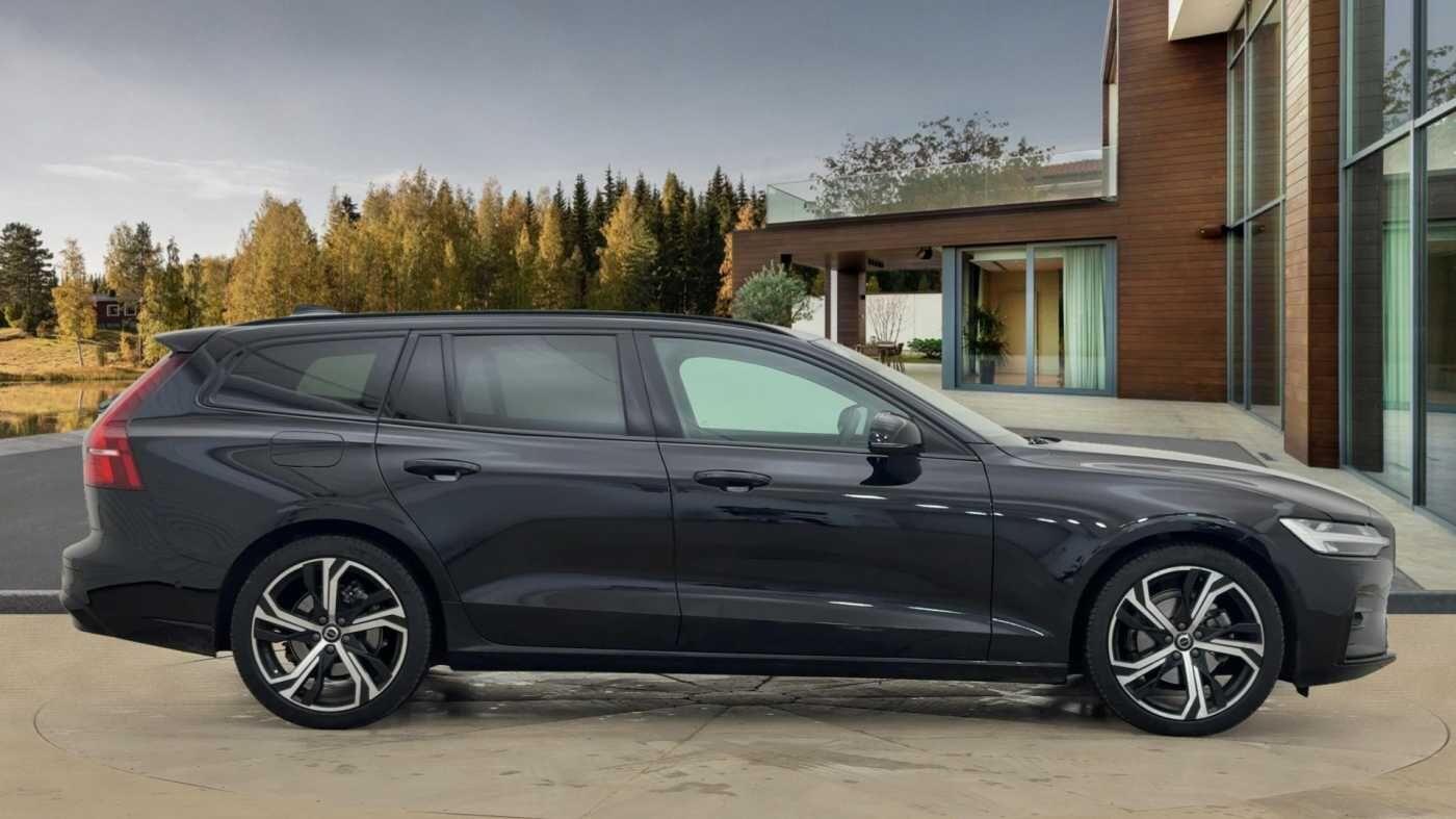 Used Volvo V60 2024 for sale - 76671254: Photo 8