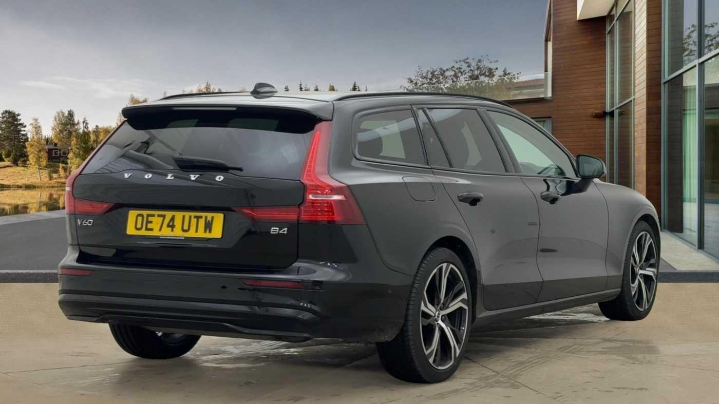 Used Volvo V60 2024 for sale - 76671254: Photo 9