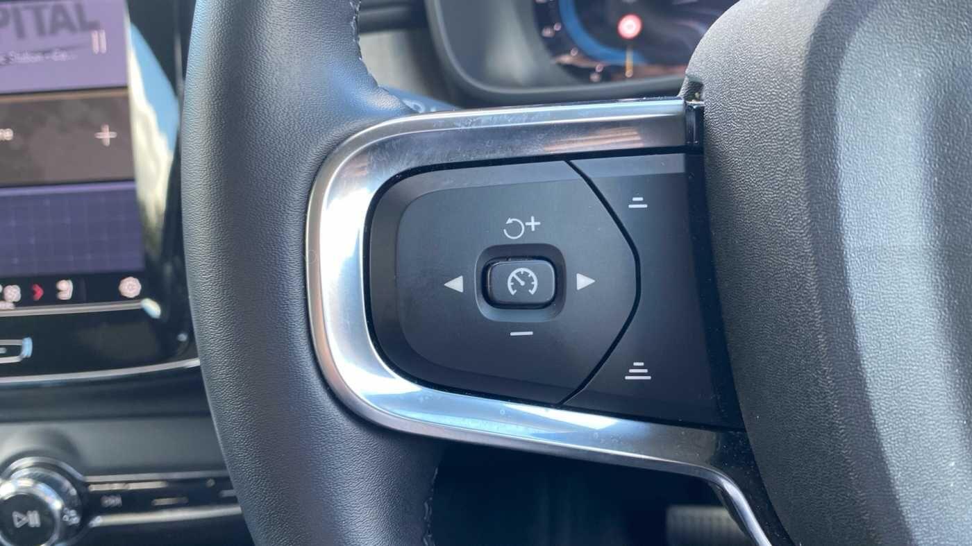 Used Volvo XC40 2025 for sale - 77898557: Photo 15