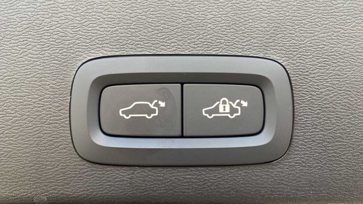 Used Volvo XC40 2025 for sale - 77898557: Photo 22