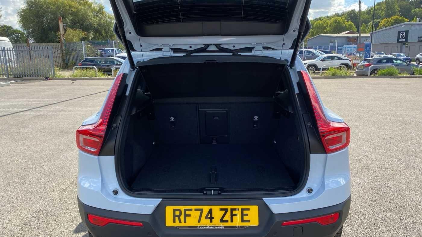 Used Volvo XC40 2025 for sale - 77898557: Photo 37