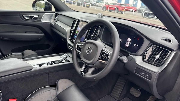 Used Volvo XC60 2024 for sale - 75708036: Photo 10