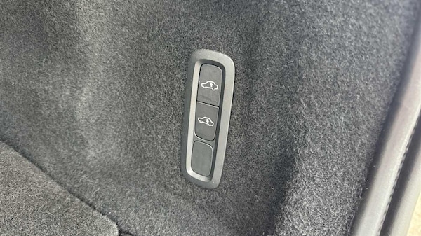 Used Volvo XC60 2024 for sale - 75708036: Photo 23