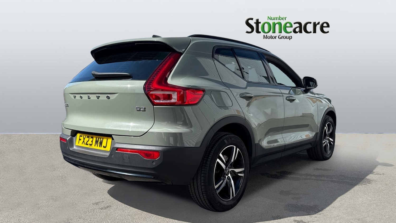 Used Volvo XC40 2023 for sale - 78185757: Photo 2