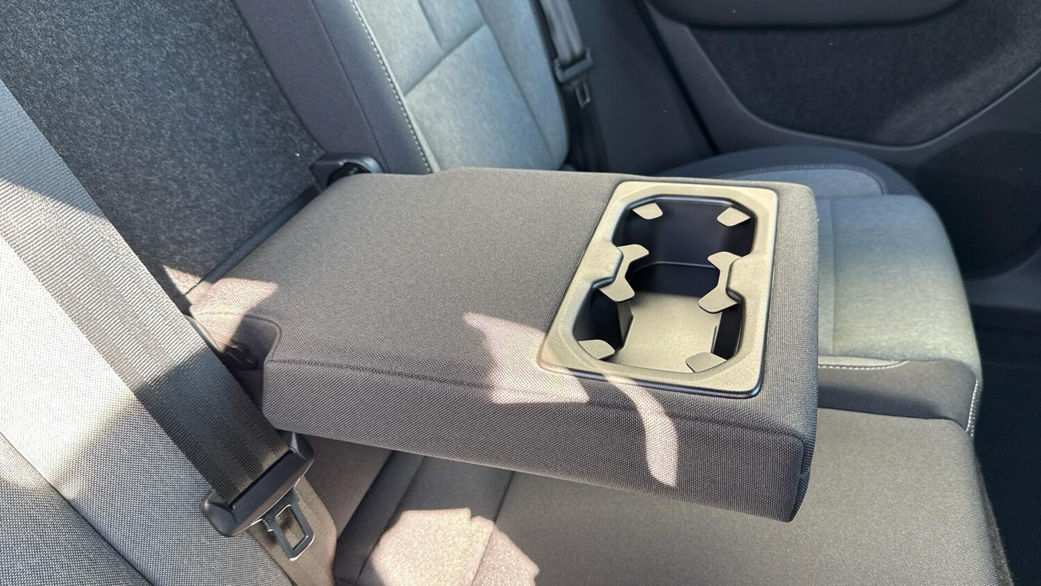 Used Volvo XC40 2023 for sale - 78185757: Photo 34